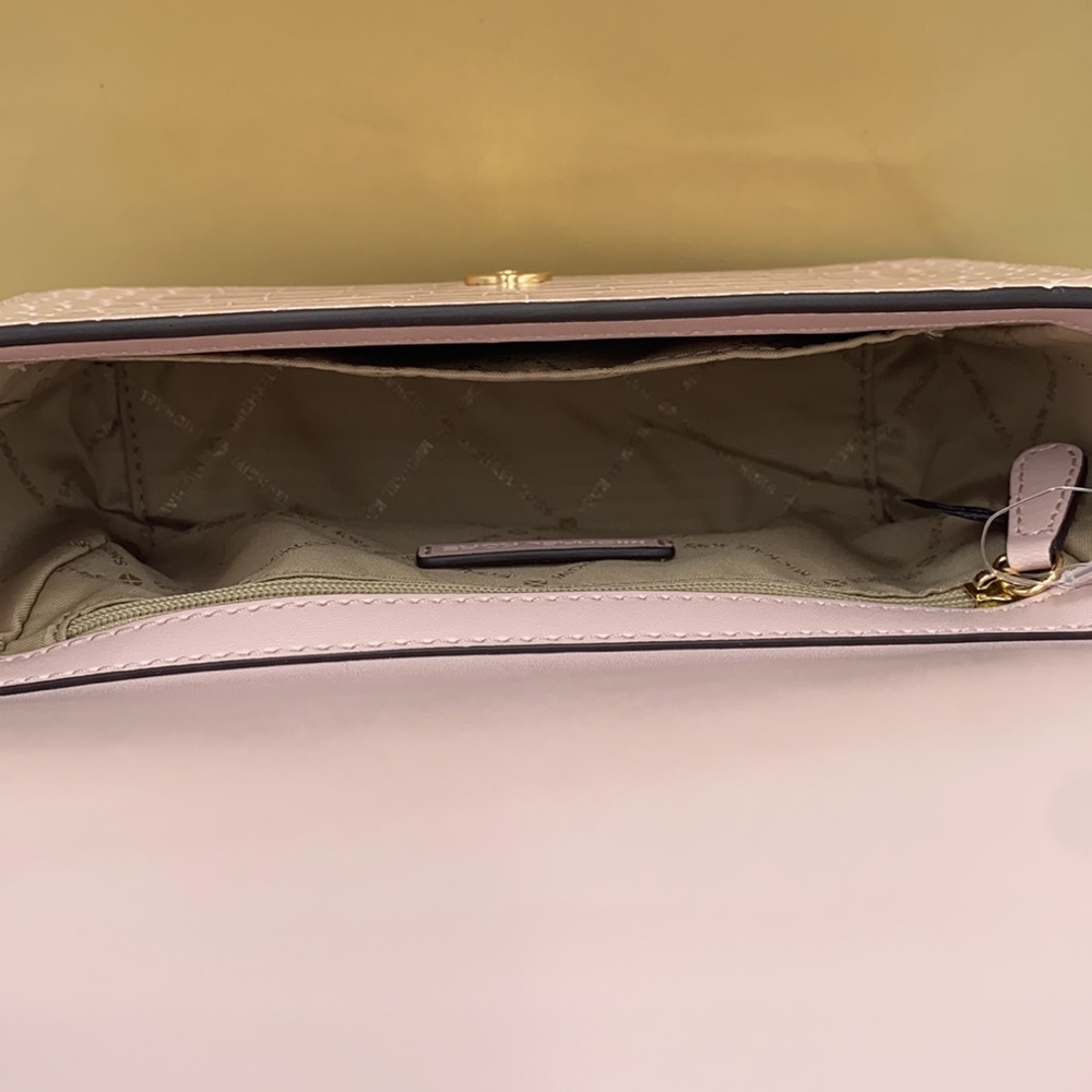 MICHAEL KORS MERCER SM CLUTCH XBODY POWDER BLUSH - Picture 12 of 16